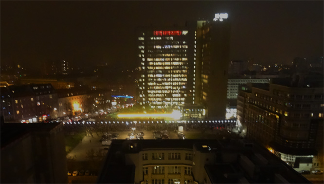 Lichtgrenze am Springer-Hochhaus