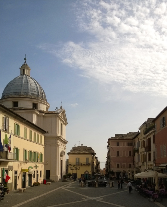 Castel Gandolfo - Marktplatz vor dem Castel