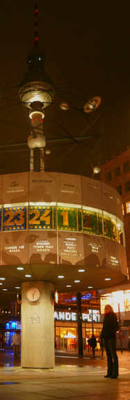 Weltzeituhr am Alexanderplatz